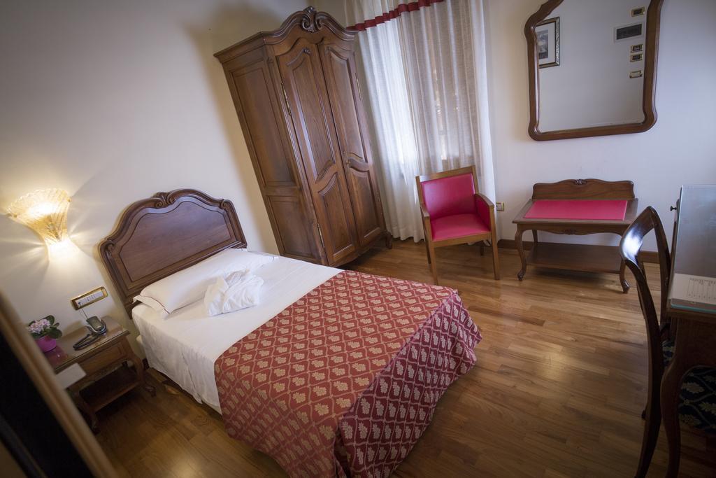 Hotel Spessotto Portogruaro Esterno foto