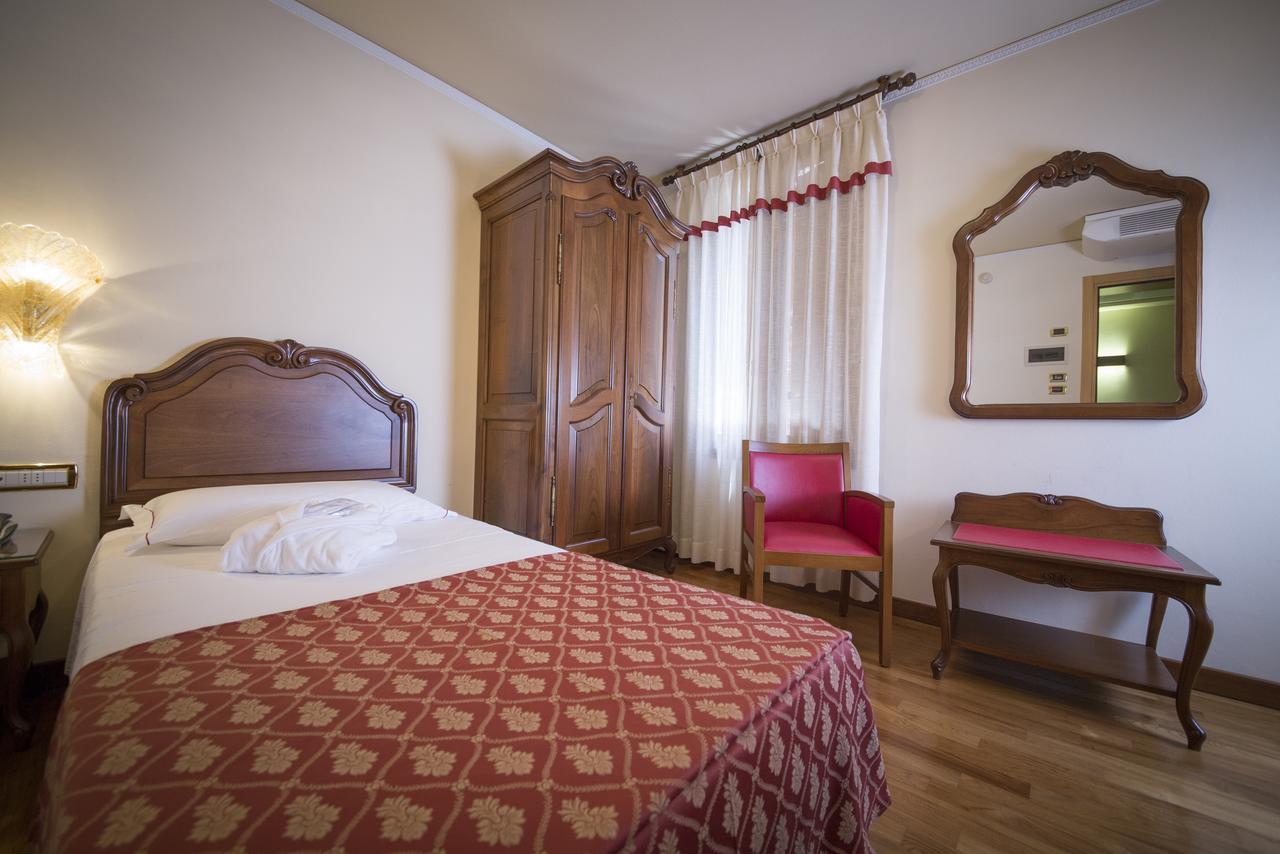 Hotel Spessotto Portogruaro Esterno foto